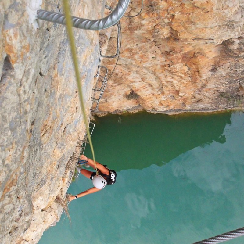 desplome en la vía ferrata paret de les arcades en la pobla de segur, el Pallars Jussà, Pirineos catalanes